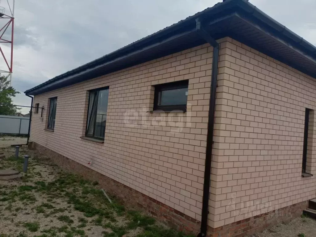Дом в Краснодарский край, Ейское городское поселение, пос. Широчанка ... - Фото 1