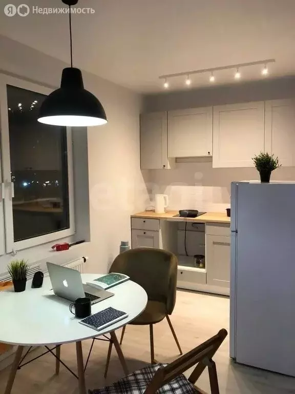 Квартира-студия: Тюмень, улица Газовиков, 34 (33.3 м) - Фото 1