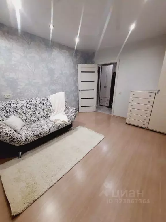 2-к кв. Кировская область, Киров ул. Ленина, 188к4 (49.7 м) - Фото 1