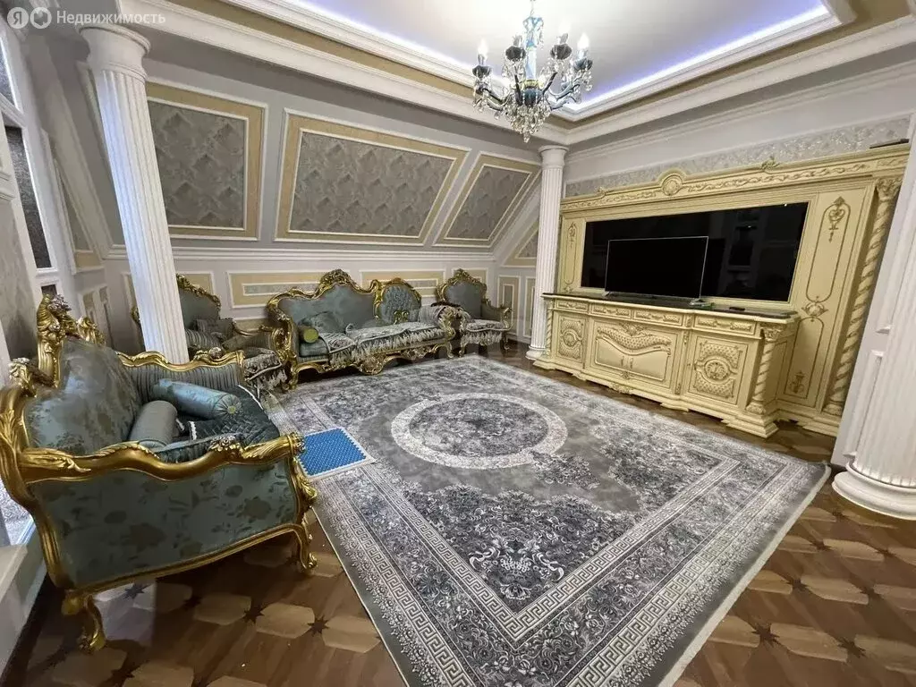 5-комнатная квартира: Махачкала, 2-й Гапцахский тупик, 13 (260 м) - Фото 2