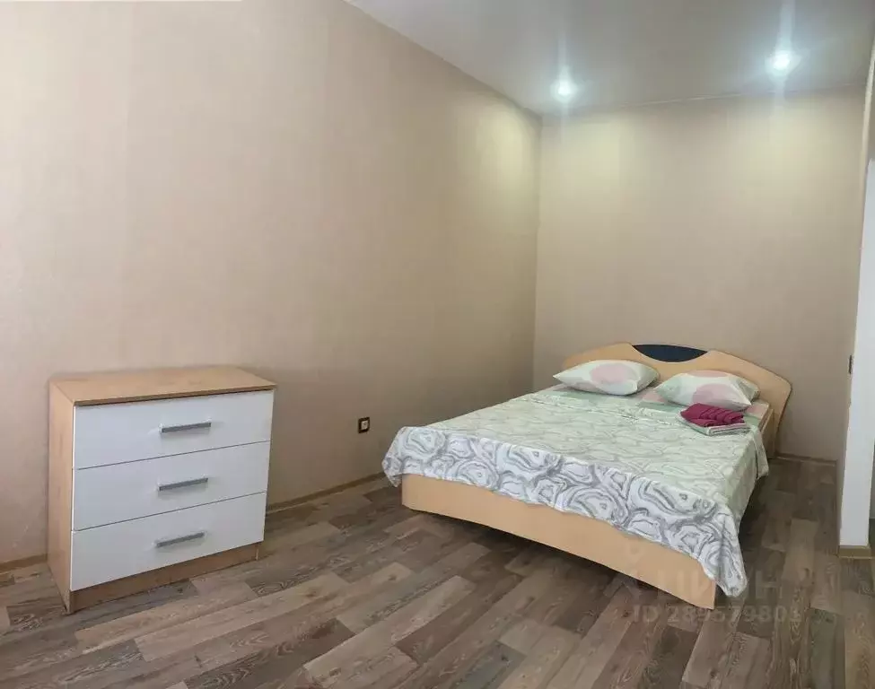 1-к кв. Тюменская область, Тюмень ул. Клары Цеткин, 61к6 (37.0 м) - Фото 0