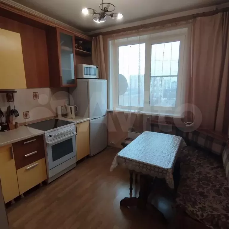 1-к. квартира, 40 м, 9/9 эт. - Фото 0