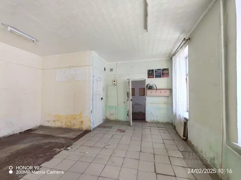 Помещение свободного назначения в Тюменская область, Тобольск ул. ... - Фото 1