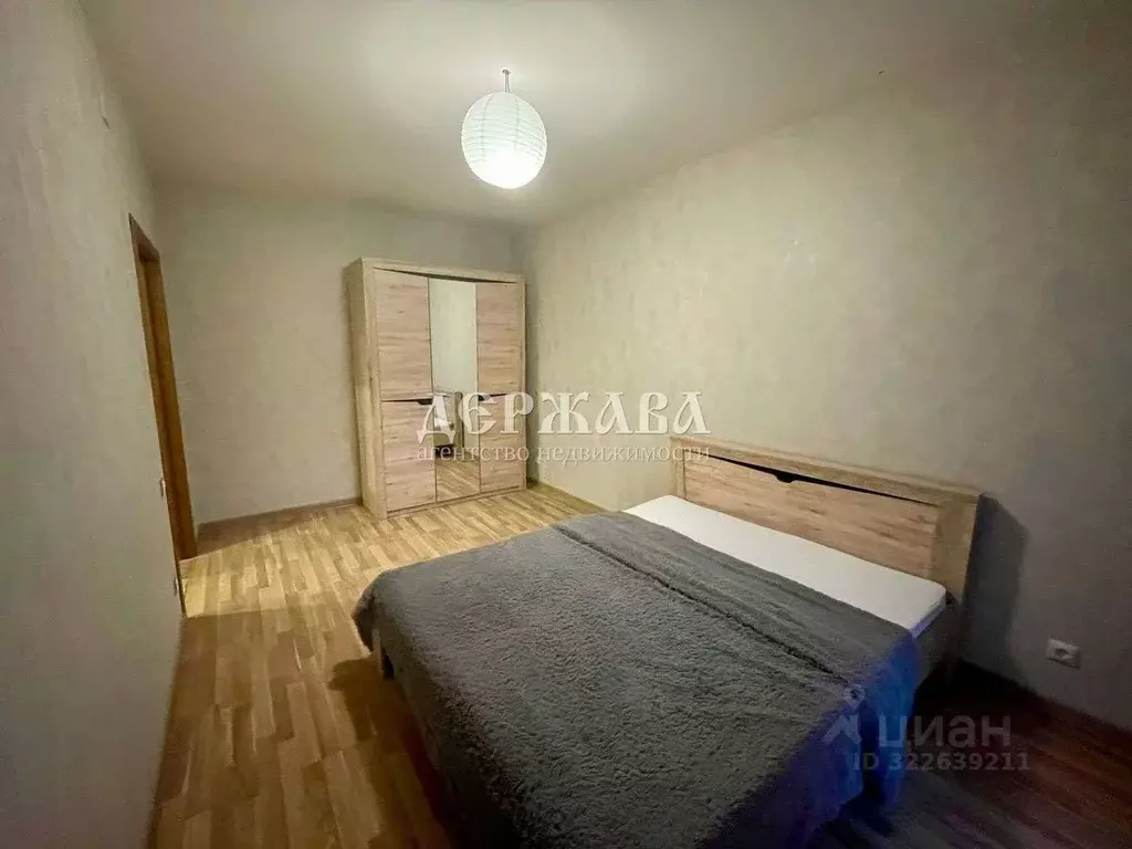 2-к кв. Белгородская область, Старый Оскол Степной мкр, 30 (65.0 м) - Фото 0