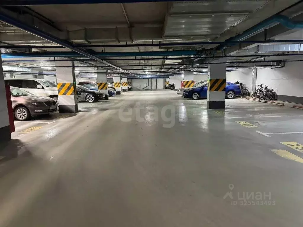 Гараж в Тюменская область, Тюмень ул. Тимофея Чаркова, 81с2 (15 м) - Фото 2