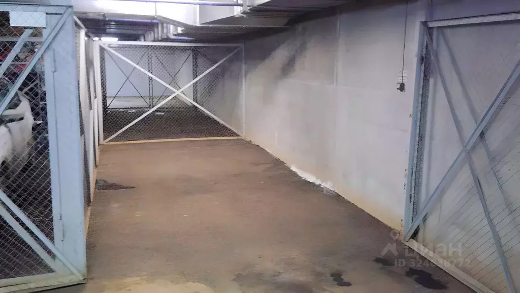 Гараж в Свердловская область, Екатеринбург ул. Амундсена, 52 (18 м) - Фото 2