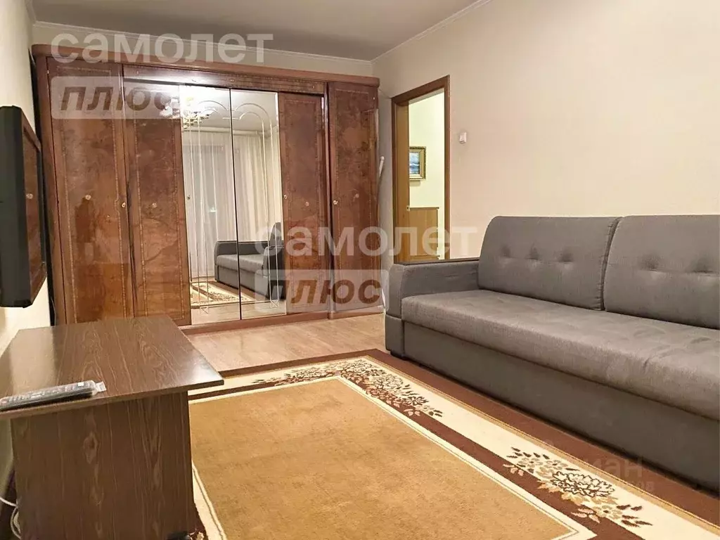 2-к кв. Самарская область, Тольятти просп. Степана Разина, 71 (50.0 м) - Фото 0