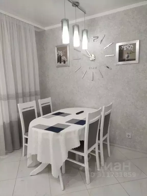 2-к кв. Калининградская область, Зеленоградск Московская ул., 70 (67.0 ... - Фото 1