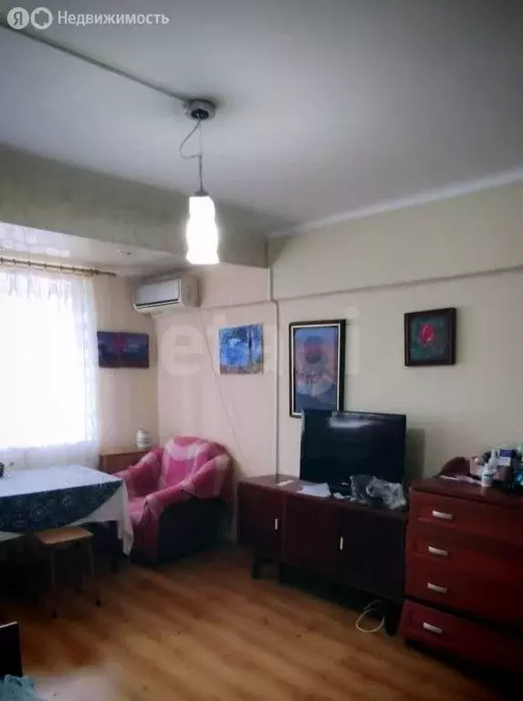 3-комнатная квартира: Геленджик, улица Горького, 27 (50.5 м) - Фото 1