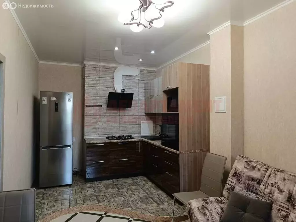 2-комнатная квартира: Астрахань, Белгородская улица, 1к3 (50.2 м) - Фото 1