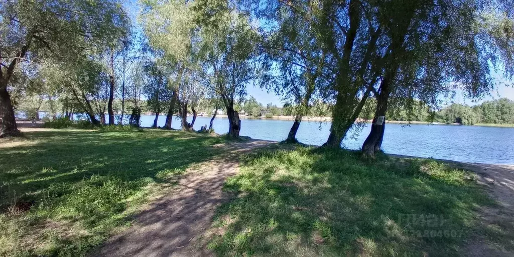 Дом в Саратовская область, Энгельсский район, Красноярское ... - Фото 0