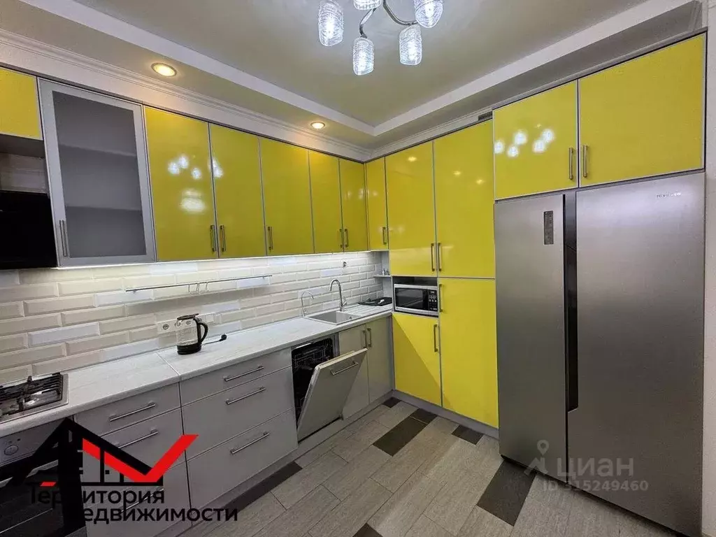3-к кв. Севастополь ул. Репина, 1Б/4 (70.0 м) - Фото 0