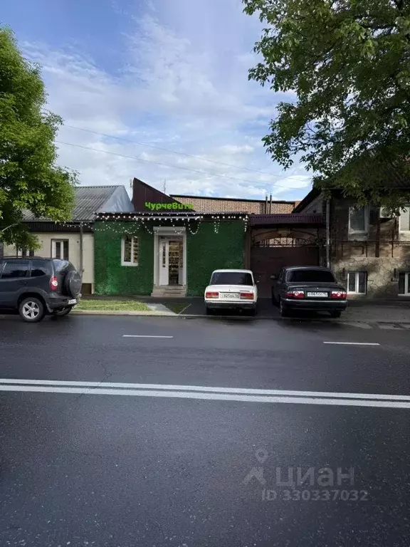Дом в Северная Осетия, Владикавказ ул. Гадиева, 31 (25 м) - Фото 1
