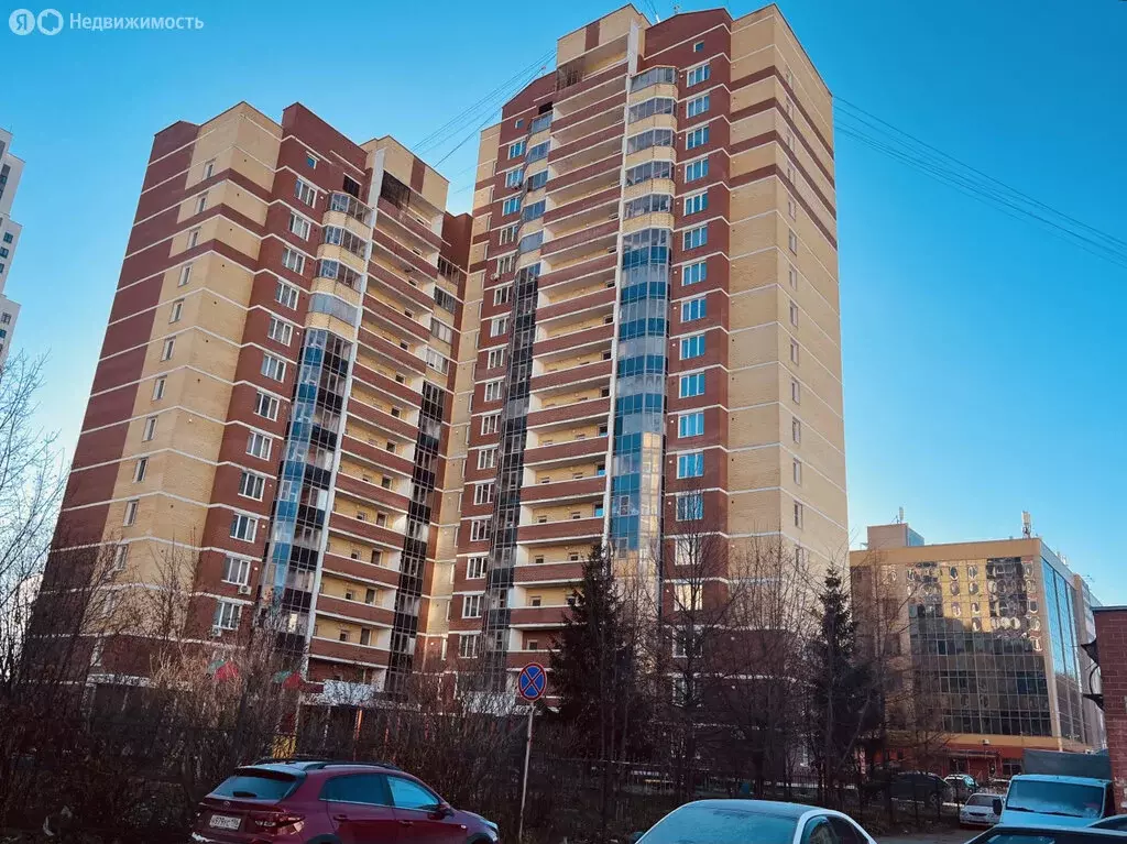 3-комнатная квартира: Екатеринбург, улица Краснолесья, 14к5 (84.8 м) - Фото 1