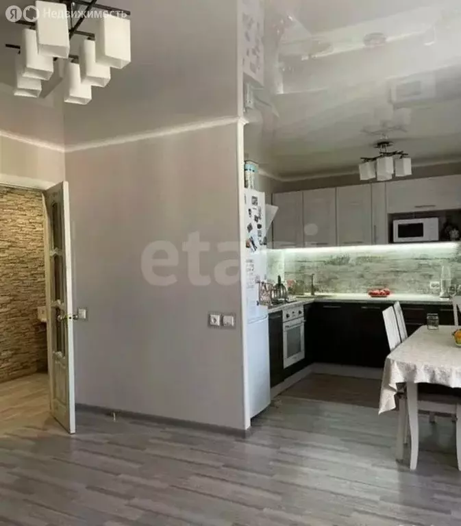 3-комнатная квартира: Альметьевск, улица Шевченко, 120 (70.1 м) - Фото 2