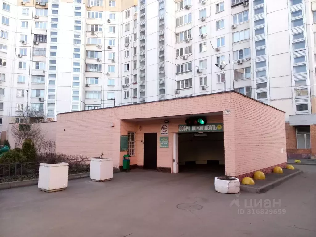 Гараж в Москва Привольная ул., 61К1 (13 м) - Фото 0