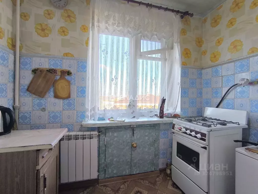 3-к кв. Белгородская область, Белгород пер. Макаренко, 1 (59.2 м) - Фото 1