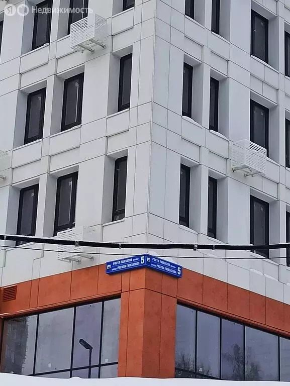 Квартира-студия: Уфа, улица Расула Гамзатова, 5 (29.47 м) - Фото 1