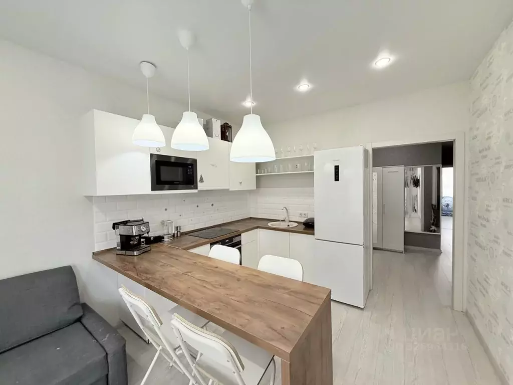 2-к кв. Свердловская область, Екатеринбург бул. Золотистый, 7 (60.7 м) - Фото 1