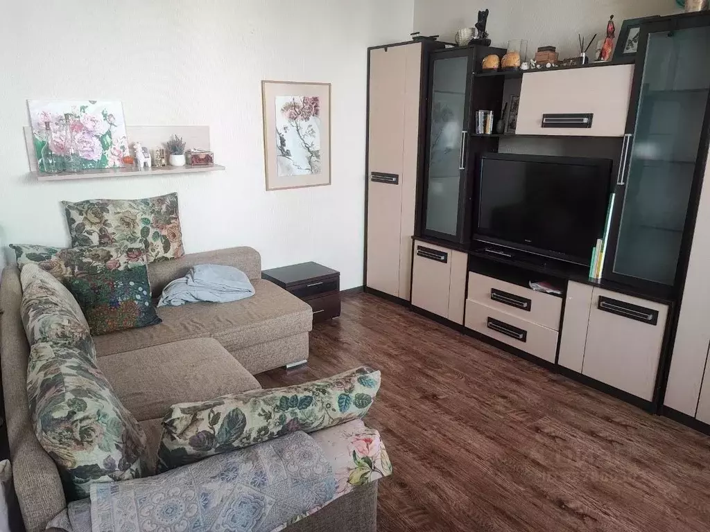 2-к кв. Пермский край, Пермь Уинская ул., 9 (63.0 м) - Фото 1