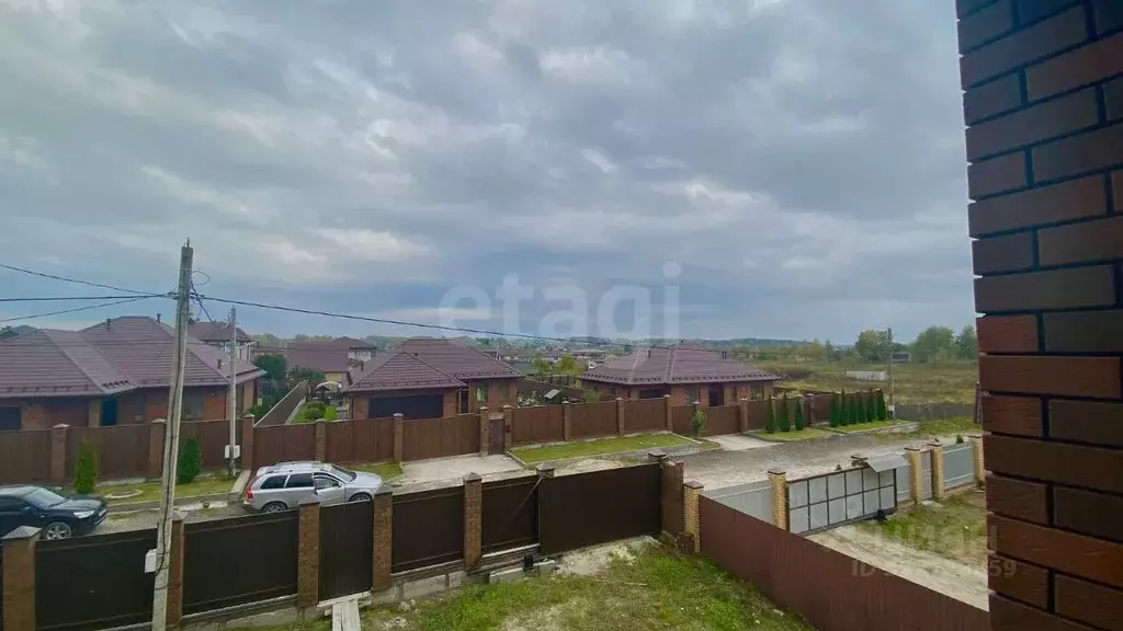 Дом в Брянская область, Брянский район, Снежское с/пос, с. Толмачево ... - Фото 1