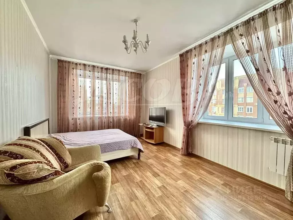 2-к кв. Тюменская область, Тюмень ул. Циолковского, 11 (62.1 м) - Фото 1