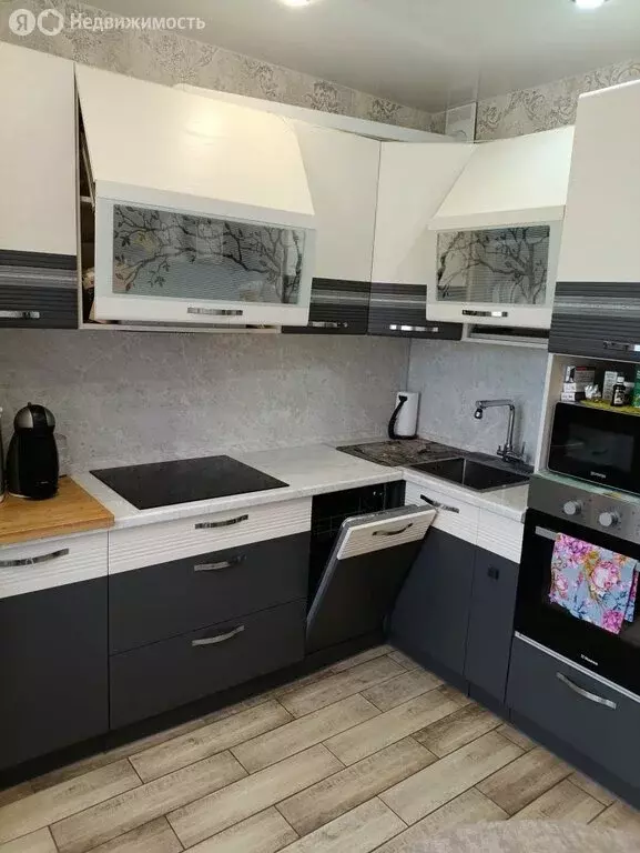 3-комнатная квартира: Саяногорск, микрорайон Советский, 9 (63.9 м) - Фото 2