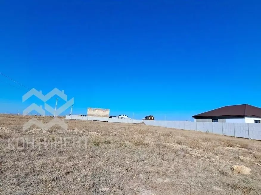 Участок в Крым, Черноморский район, с. Межводное ул. Имени Гайдукова ... - Фото 2