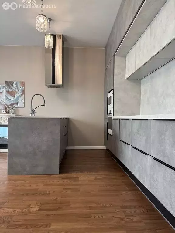3-комнатная квартира: Молодёжный, Подгорная улица, 18/2 (91 м) - Фото 1