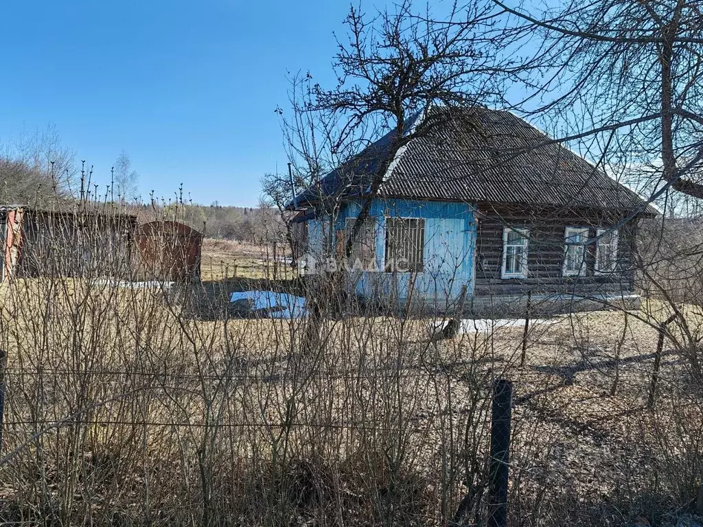 Дом в Калужская область, Думиничи пгт ул. Большая Пролетарская, 41 (64 ... - Фото 1
