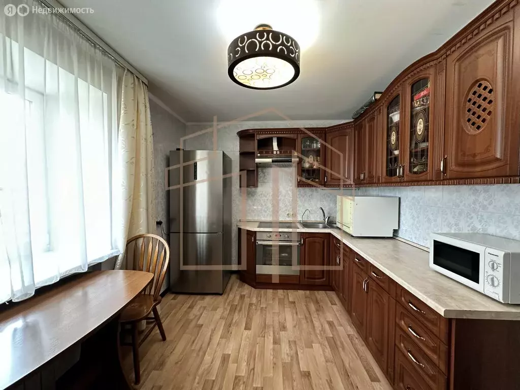 2-комнатная квартира: Тюмень, улица Ю.-Р.Г. Эрвье, 10 (52.4 м) - Фото 1