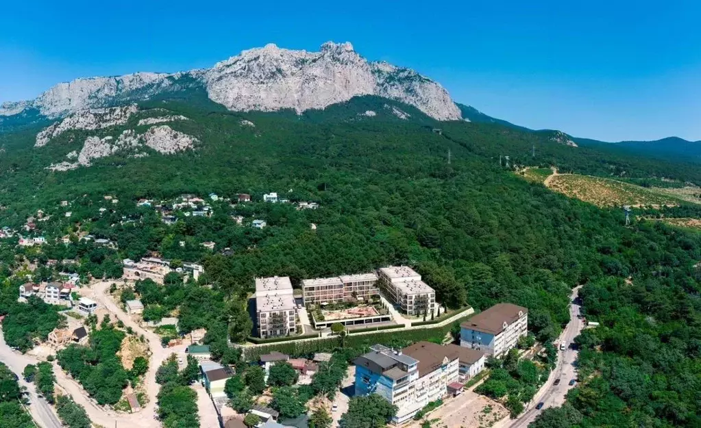 2-к кв. Крым, Алупка ш. Севастопольское, 10 (40.6 м) - Фото 0
