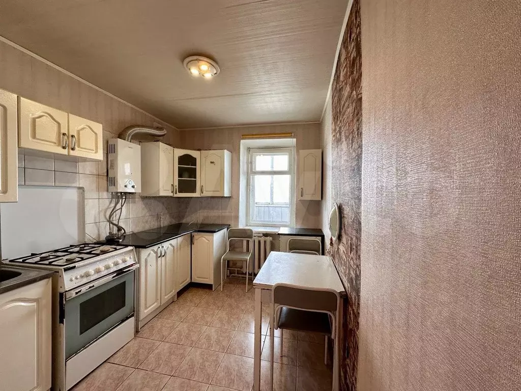 3-к. квартира, 60 м, 5/5 эт. - Фото 0