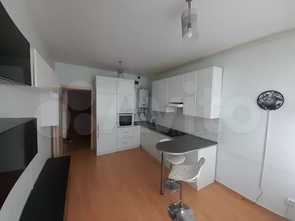 1-к. квартира, 41,8 м, 3/3 эт. - Фото 0
