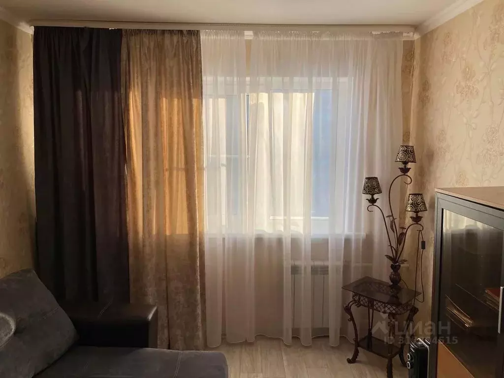 2-к кв. Омская область, Омск Моторная ул., 4 (47.4 м) - Фото 0