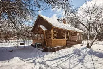 Дом в Калужская область, Юхновский муниципальный округ, Чемоданово ... - Фото 1