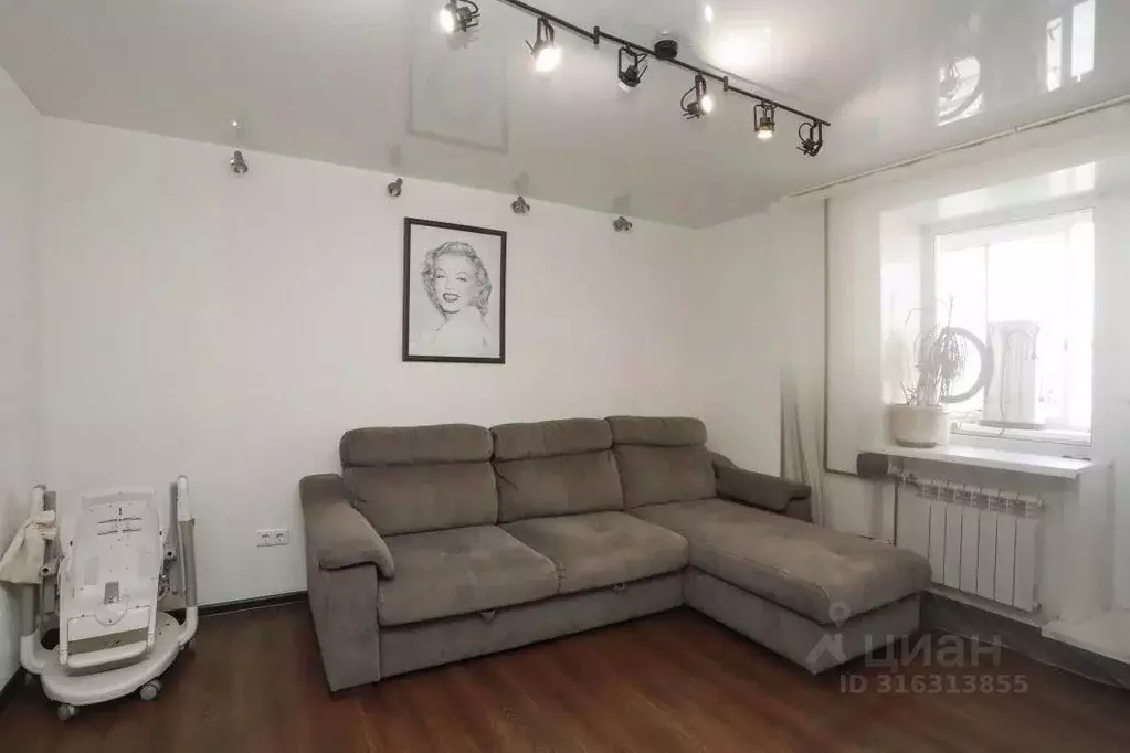 3-к кв. Иркутская область, Иркутск ул. Зверева, 30 (70.0 м) - Фото 0