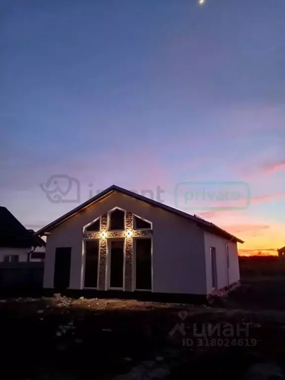 Дом в Калининградская область, Гурьевский муниципальный округ, пос. ... - Фото 1