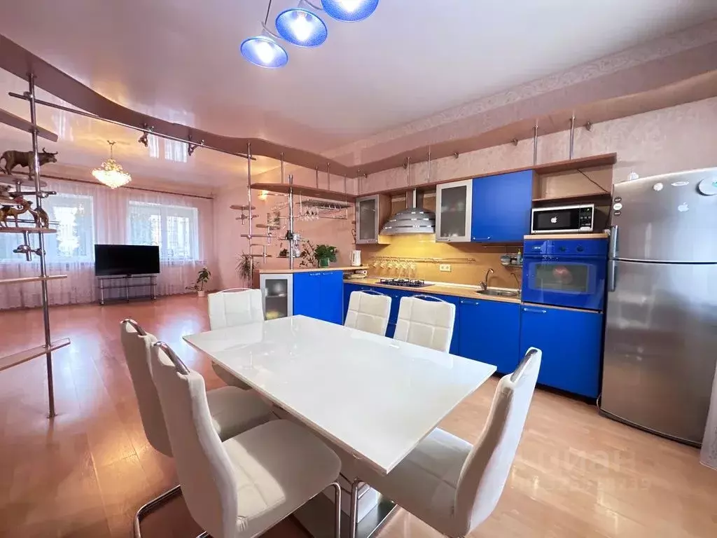 Дом в Саратовская область, Энгельс Красноармейская ул., 9 (240 м) - Фото 1