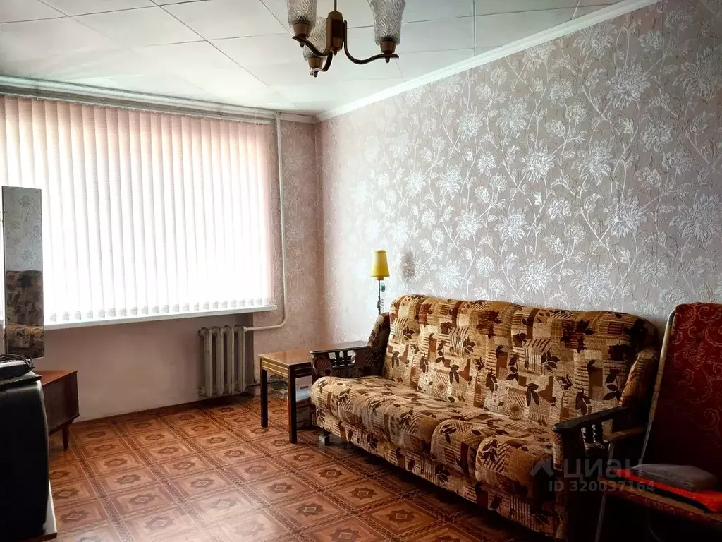 3-к кв. Волгоградская область, Волгоград Керамический мкр, ул. ... - Фото 0