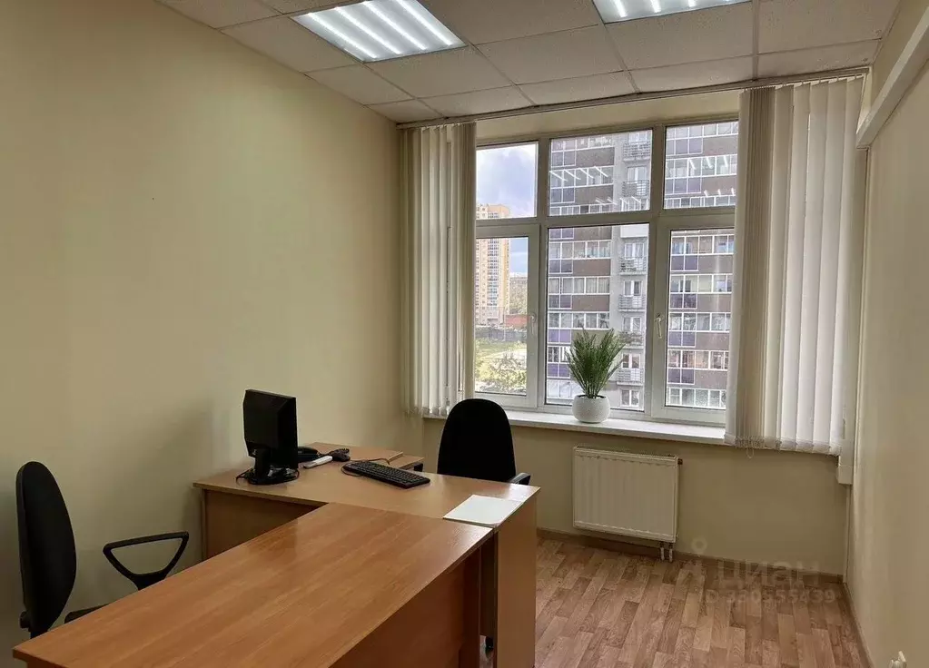 Офис в Свердловская область, Екатеринбург ул. Крупносортщиков, 14 (17 ... - Фото 1
