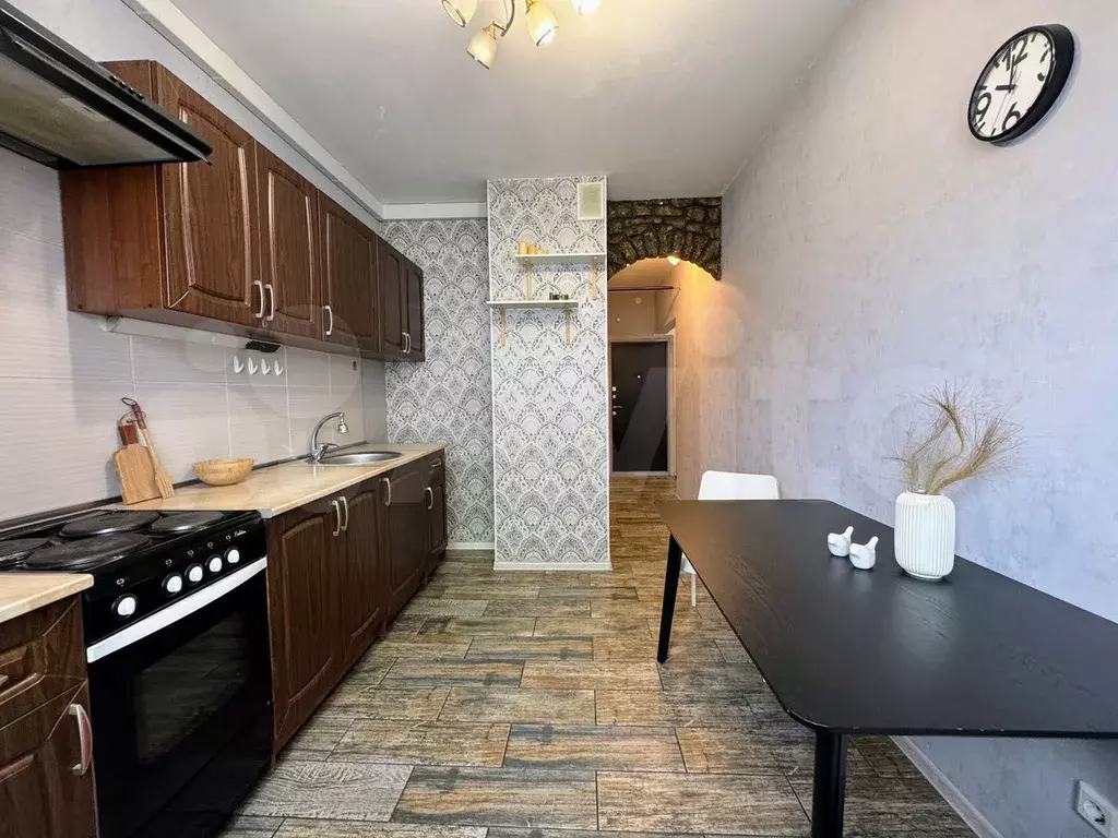 1-к. квартира, 39 м, 8/15 эт. - Фото 0