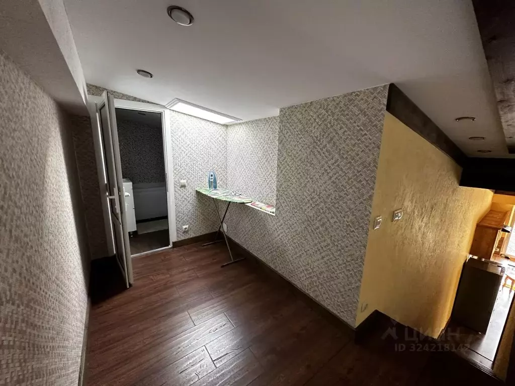 1-к кв. Краснодарский край, Сочи Красная Поляна пгт, ул. Пчеловодов, 9 ... - Фото 0