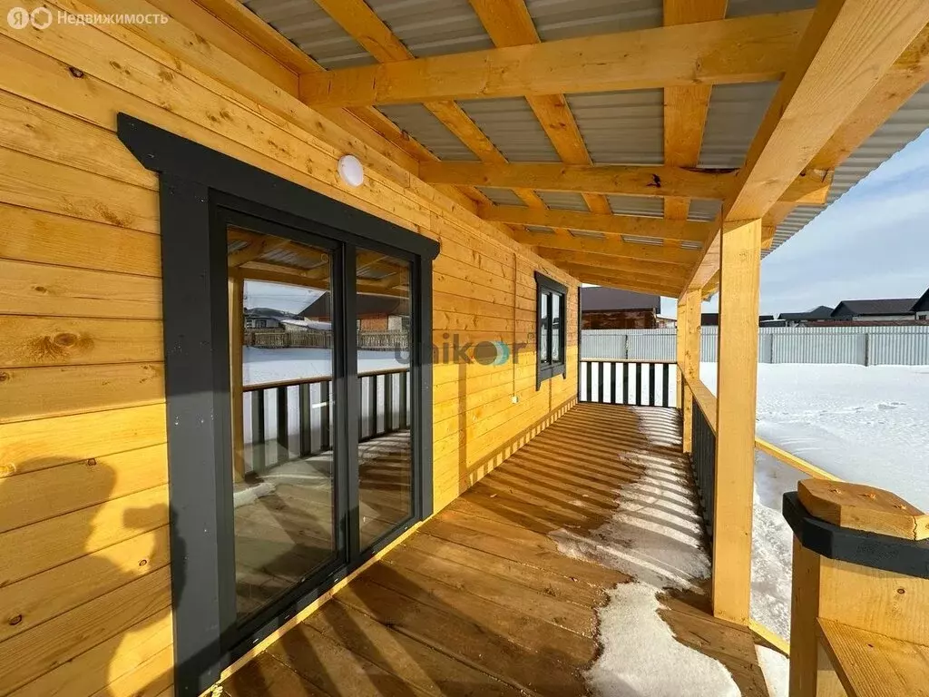 Дом в село Алаторка, Центральная улица (100 м) - Фото 1