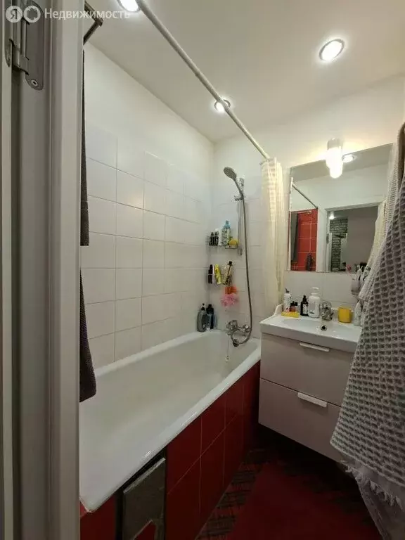 4-комнатная квартира: Химки, Куркинское шоссе, 24 (63 м) - Фото 1