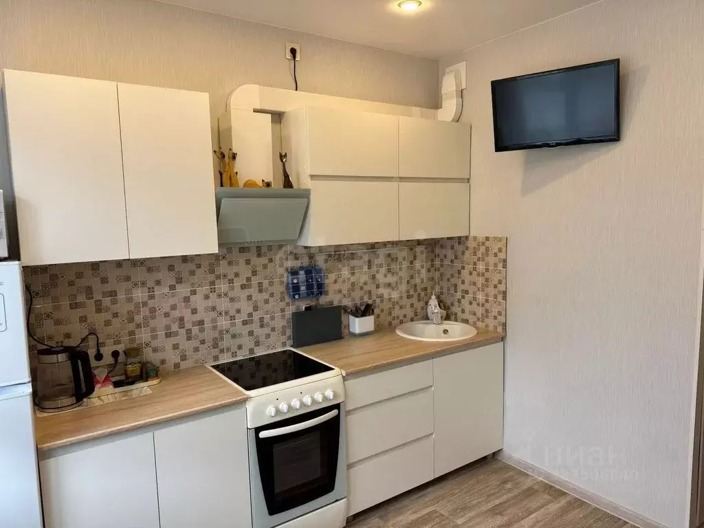 2-к кв. Сахалинская область, Южно-Сахалинск Украинская ул., 15 (52.0 ... - Фото 1