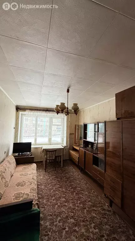 1-комнатная квартира: Киров, микрорайон Лянгасово, Октябрьская улица, ... - Фото 2