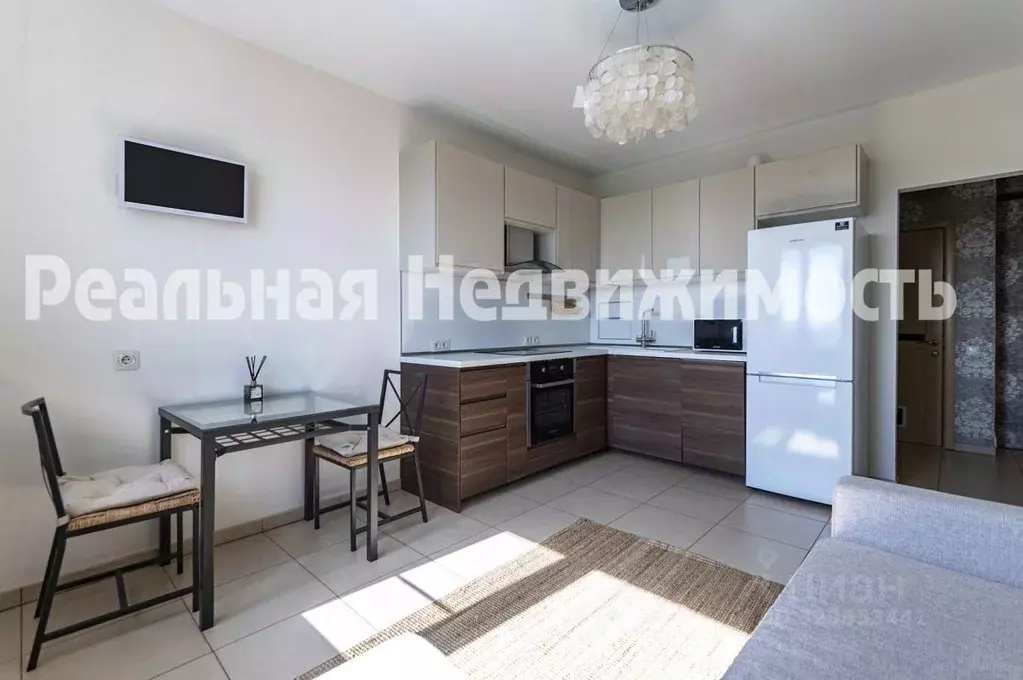 2-к кв. Московская область, Химки 9 Мая ул., 12д (66.5 м) - Фото 1