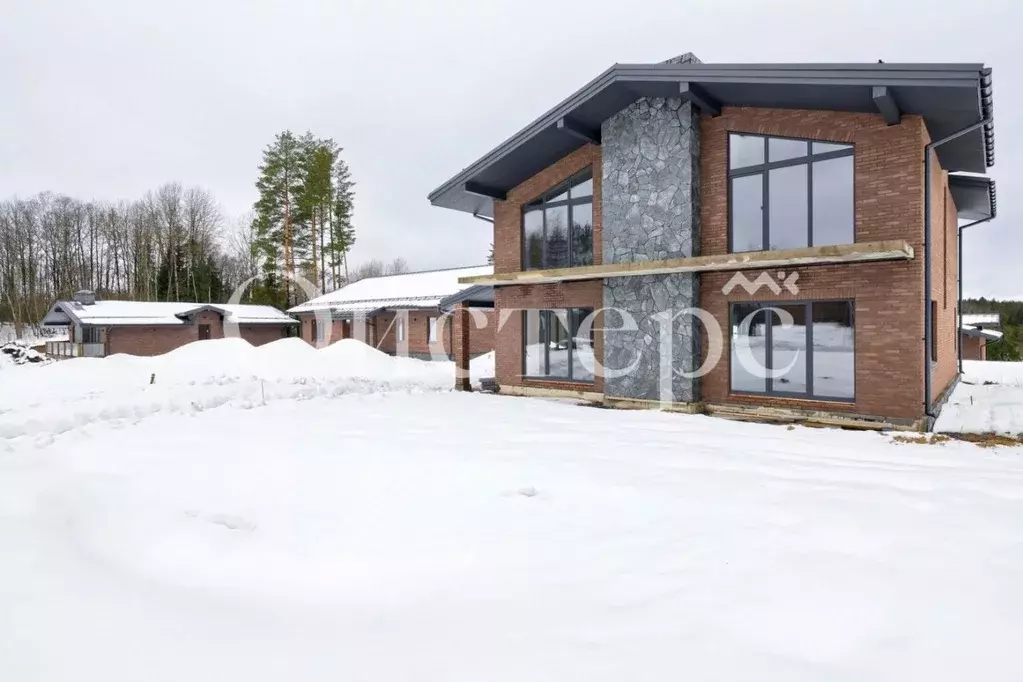 Дом в Ленинградская область, Всеволожский район, Бугровское городское ... - Фото 1