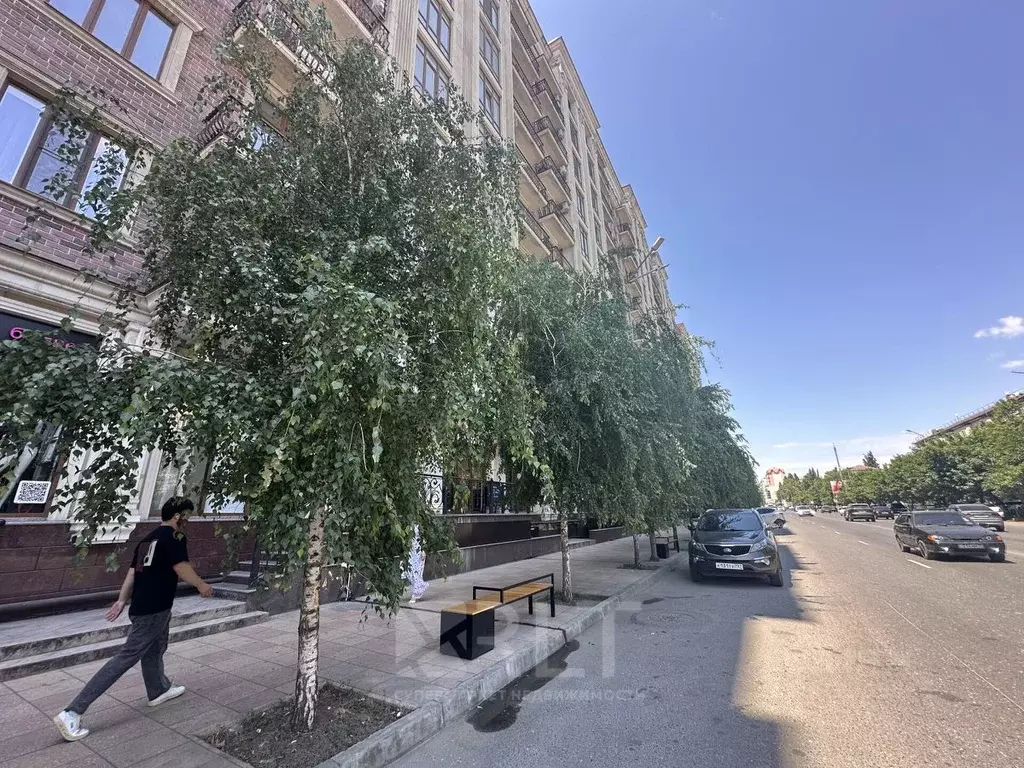 Помещение свободного назначения в Дагестан, Махачкала ул. Азиза ... - Фото 1